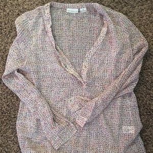 Very fresh and nicely loose long sleeve blouse